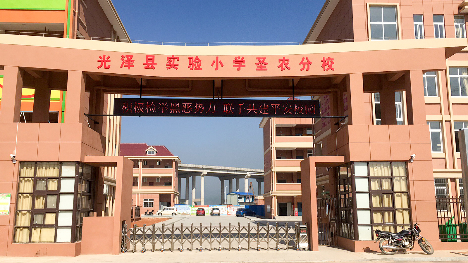 无极4娱乐-科技赋能场景,让娱乐更有趣。